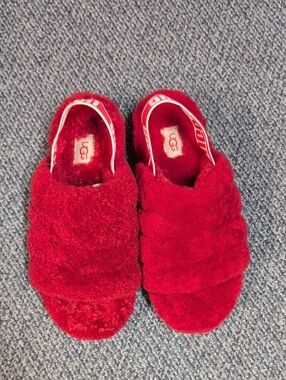 UGG Red Plush Fuzz Slide Slides Size 7